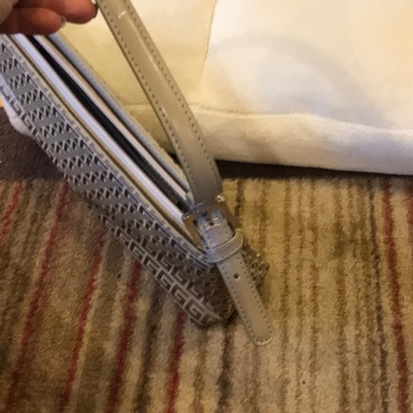 NWOT Long purse with many sections - Picture 6 of 7